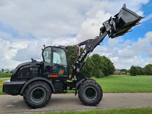 Wolf WL825 - Wolf Wielladers Benelux