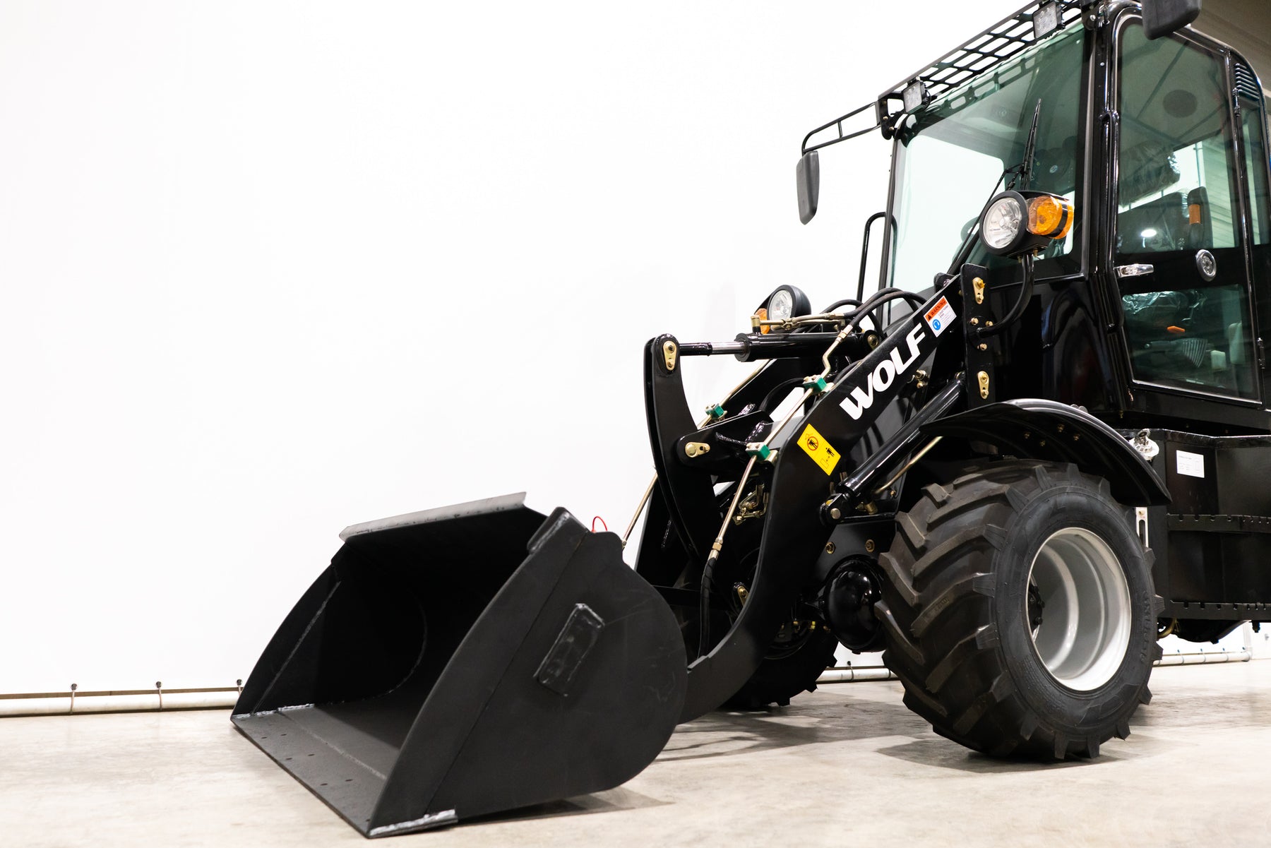 Wolf WL80-C1.000 kilo hefvermogen en met volcabine – Wolf Wielladers ...